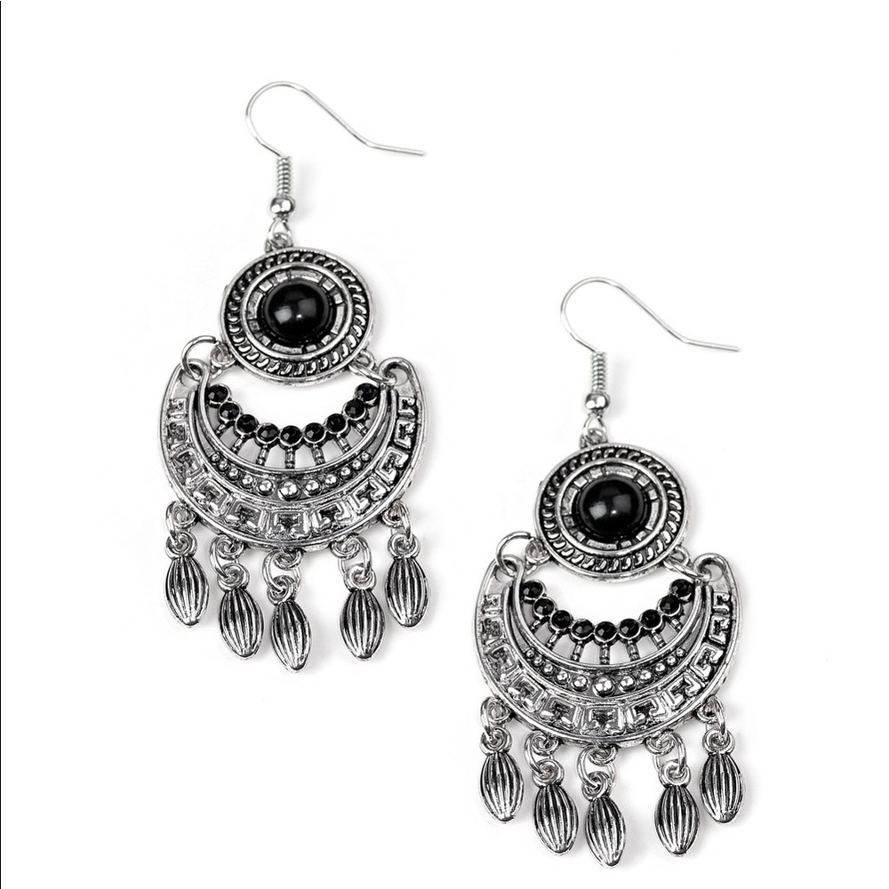 Jewelry - Picture 4 of 5